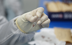 厦门专业的亲子鉴定检测服务机构去哪里，厦门DNA亲子鉴定样品有什么